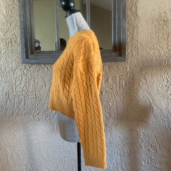 Sweater - Picture 3 of 5